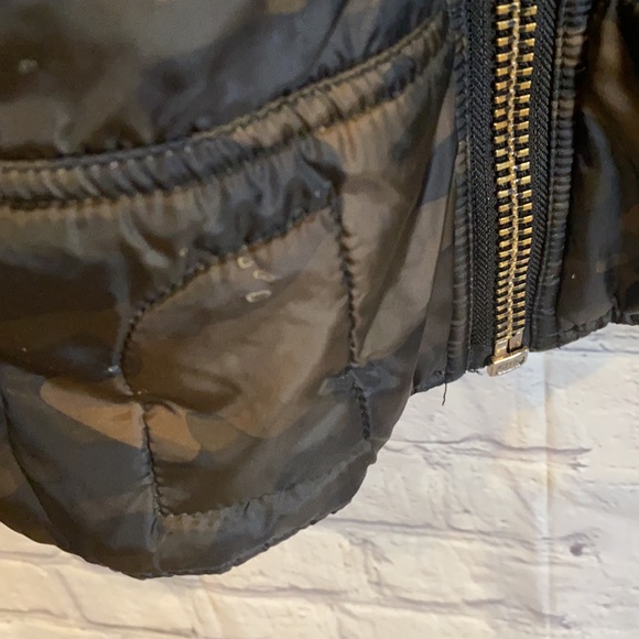 William Rast Camo Puffer Jacket - Picture 10 of 16